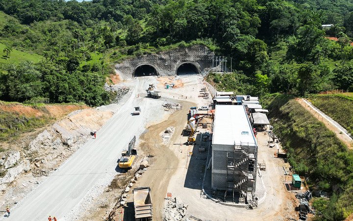 53526817018_ea4214c6f1_c