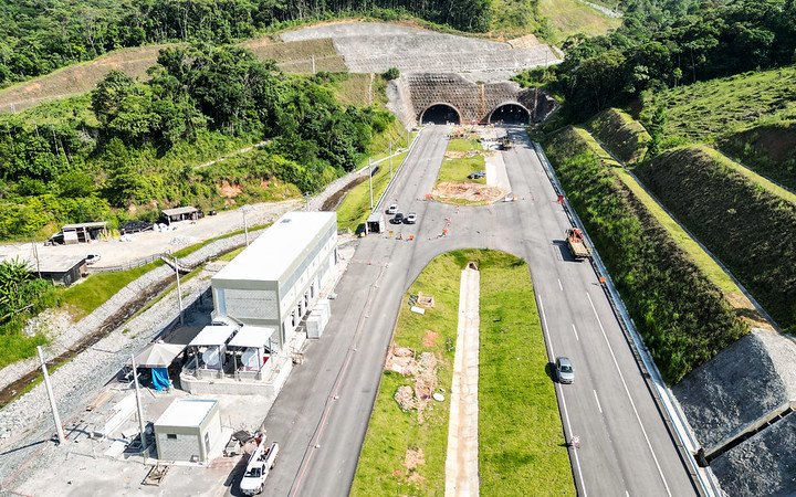 53527067095_2c1b89d15c_c