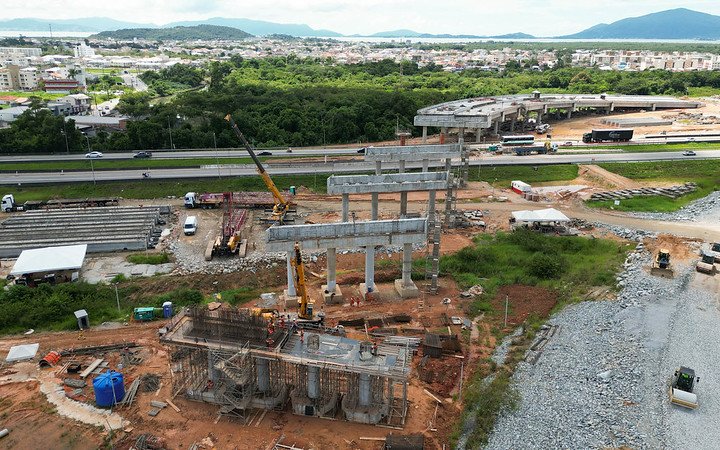 53567567845_0fd86156ba_c