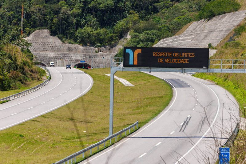 54101727157_9cec549fc2_h