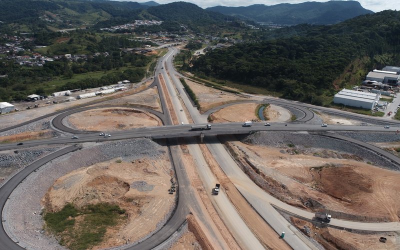 thumbnail_2024-04-04 - Km 228+900 - BR 282 E Ramos pavimentados